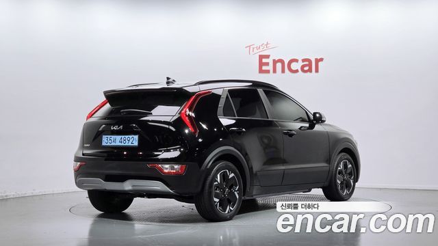 Kia Niro 2024 — photo 2