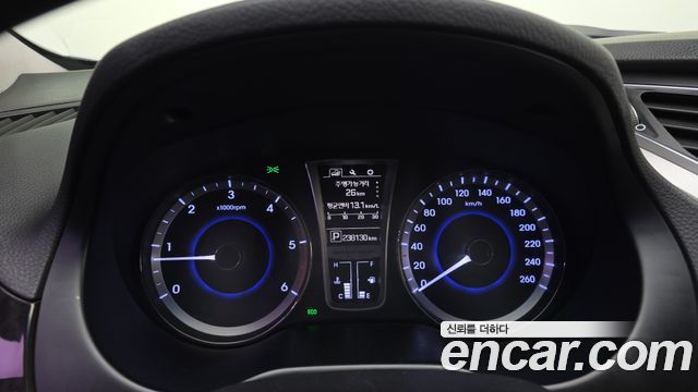 Hyundai Grandeur 2015 — photo 8