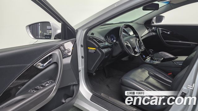 Hyundai Grandeur 2015 — photo 11