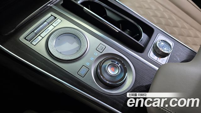 Genesis GV80 2020 — photo 12