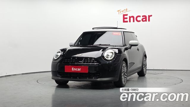 Mini Cooper 2025 — photo 3