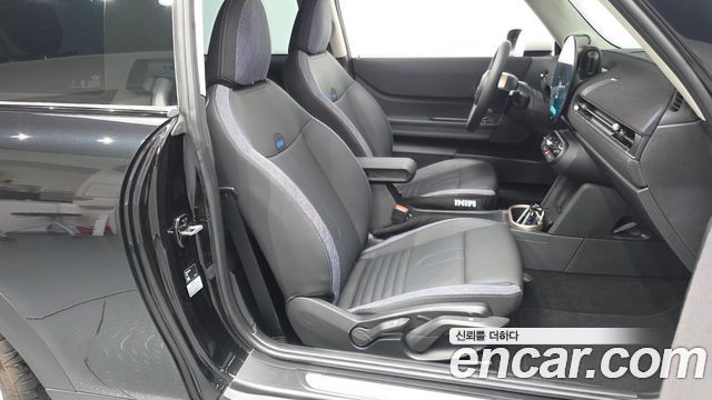 Mini Cooper 2025 — photo 17