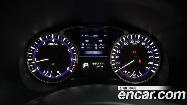 Infiniti QX60 2018 — photo 11