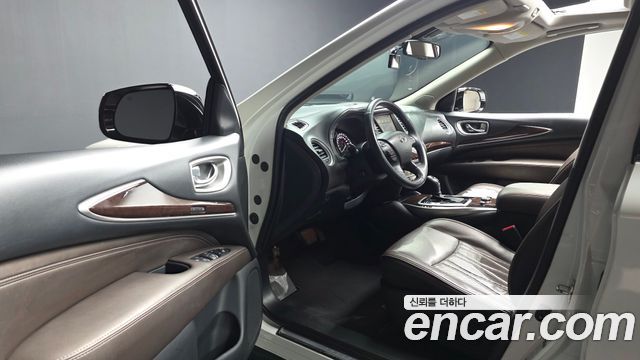 Infiniti QX60 2018 — photo 13