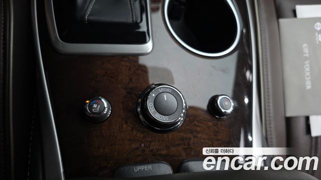 Infiniti QX60 2018 — photo 22
