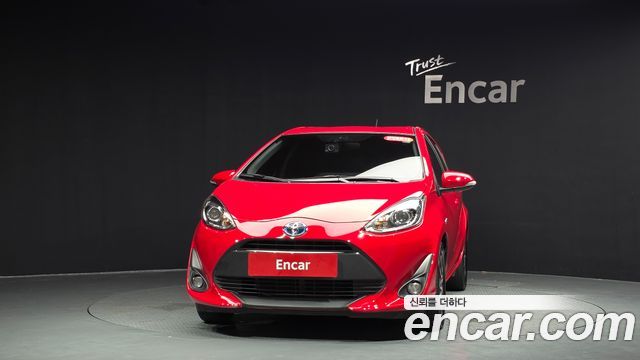 Toyota Prius 2019 — photo 3