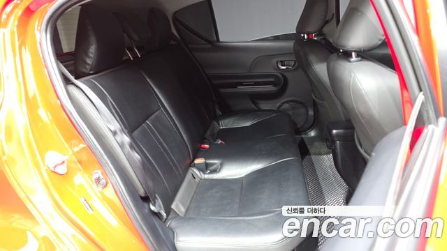 Toyota Prius 2019 — photo 18