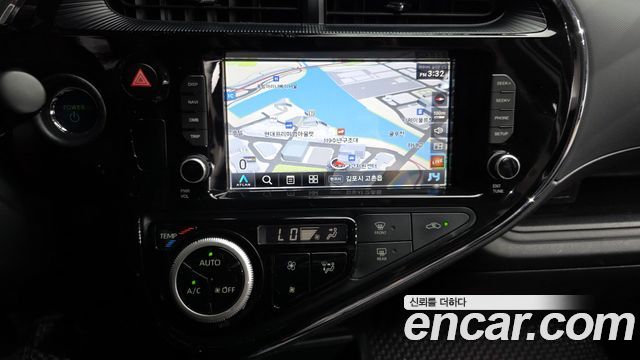 Toyota Prius 2019 — photo 20