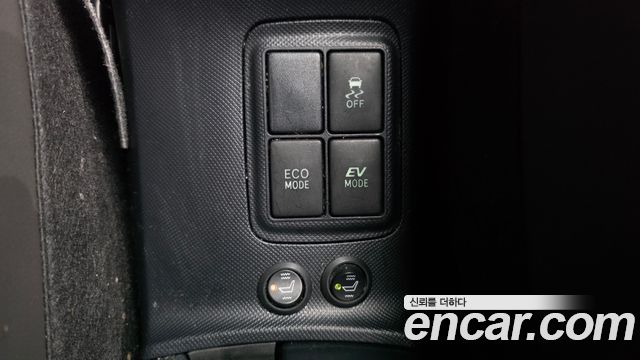 Toyota Prius 2019 — photo 22