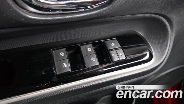 Toyota Prius 2019 — photo 30
