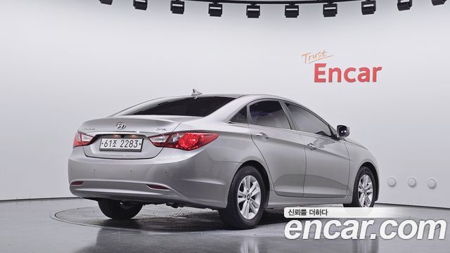 Hyundai Sonata 2012 — photo 2