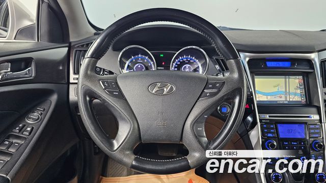 Hyundai Sonata 2012 — photo 19