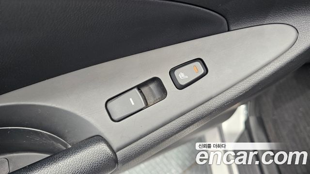 Hyundai Sonata 2012 — photo 29