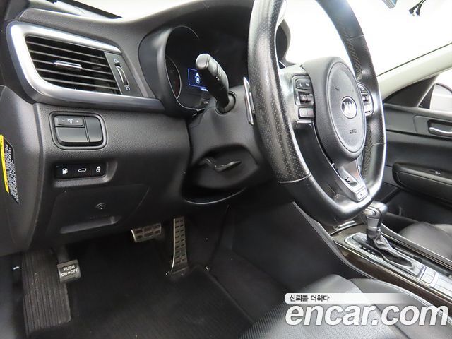 Kia K5 2016 — photo 16