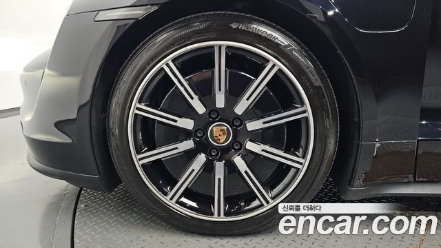 Porsche Taycan 2021 — photo 5