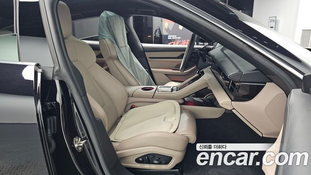 Porsche Taycan 2021 — photo 16