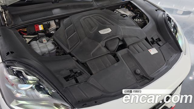 Porsche Cayenne 2019 — photo 6