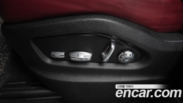 Porsche Cayenne 2019 — photo 30