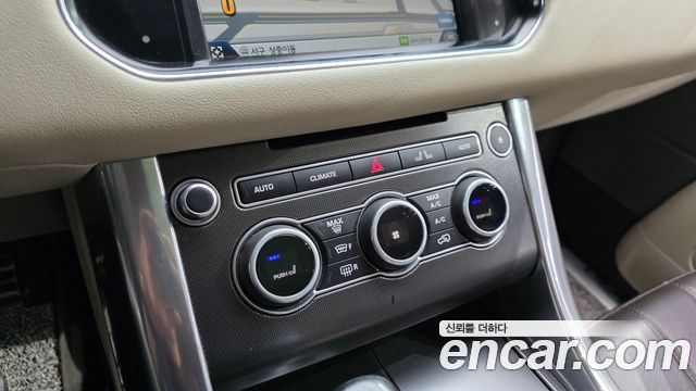 Land Rover Range Rover Sport 2016 — photo 17