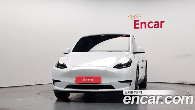 Tesla Model Y 2023 — photo 3