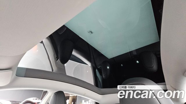 Tesla Model Y 2023 — photo 25