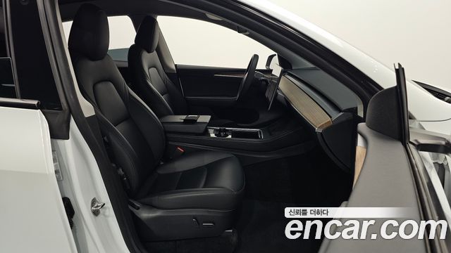 Tesla Model Y 2023 — photo 16
