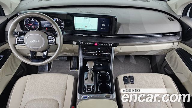 Kia Canival 2023 — photo 10