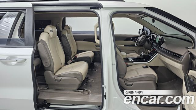 Kia Canival 2023 — photo 24