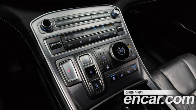 Hyundai Santafe 2021 — photo 12