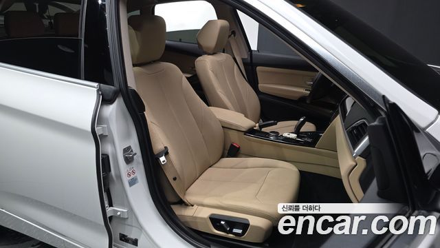 BMW Gran Turismo 2020 — photo 16
