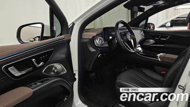 Mercedes-Benz EQS 2023 — photo 13