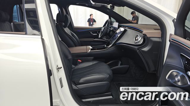 Mercedes-Benz EQS 2023 — photo 17
