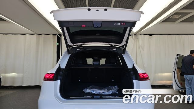 Mercedes-Benz EQS 2023 — photo 26
