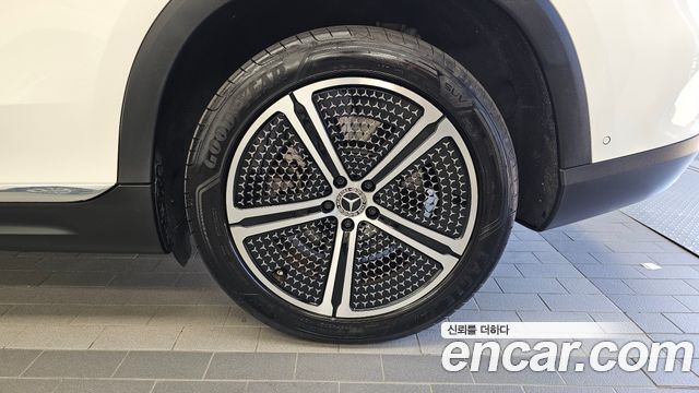 Mercedes-Benz EQS 2023 — photo 7