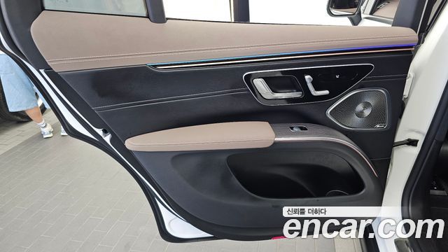 Mercedes-Benz EQS 2023 — photo 15