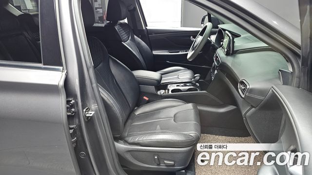 Hyundai Santafe 2019 — photo 13
