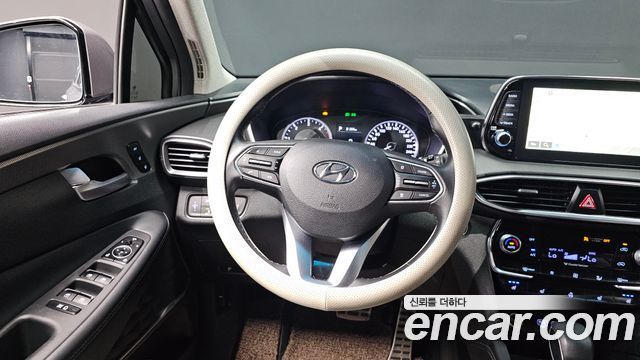 Hyundai Santafe 2019 — photo 18