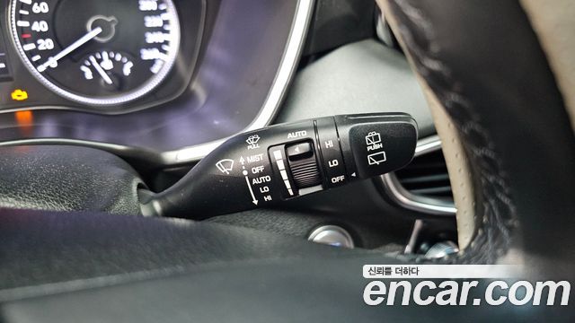 Hyundai Santafe 2019 — photo 24
