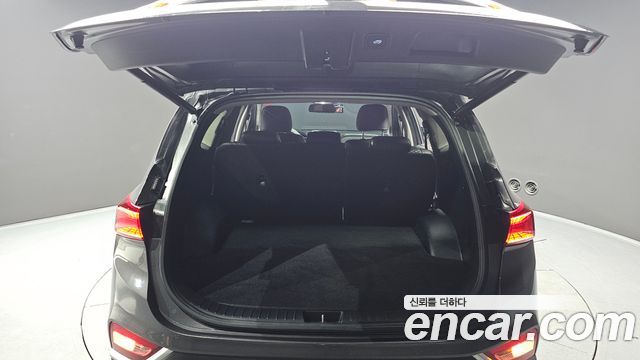 Hyundai Santafe 2019 — photo 26