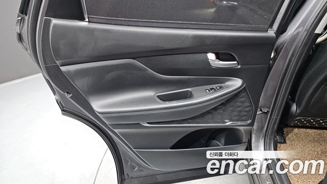 Hyundai Santafe 2019 — photo 15