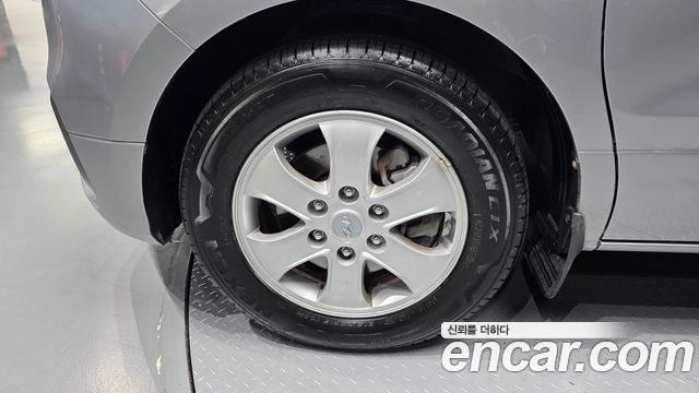 Hyundai Starex 2019 — photo 7