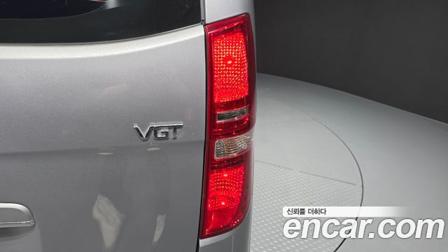 Hyundai Starex 2019 — photo 9