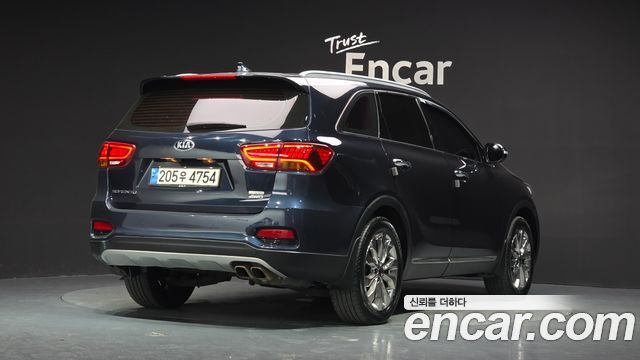 Kia Sorento 2018 — photo 2
