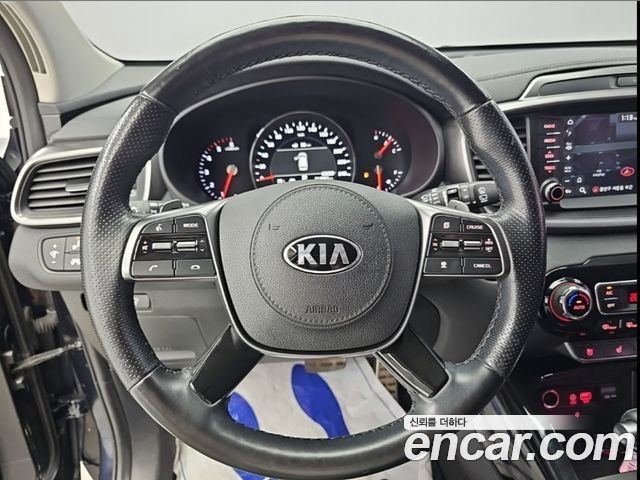 Kia Sorento 2018 — photo 20