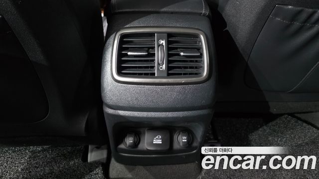 Kia Sorento 2018 — photo 33