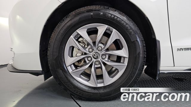 Toyota Sienna 2021 — photo 5