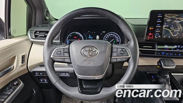 Toyota Sienna 2021 — photo 18