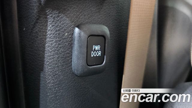 Toyota Sienna 2021 — photo 22