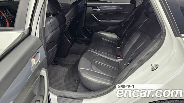 Hyundai Sonata 2015 — photo 12