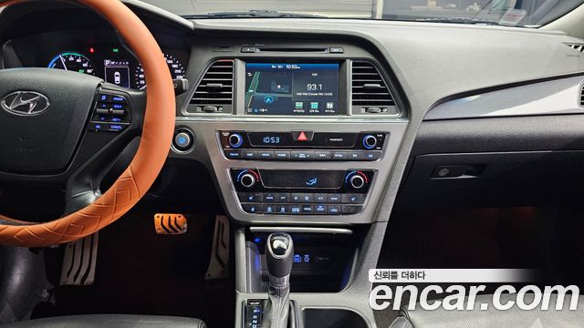Hyundai Sonata 2015 — photo 16